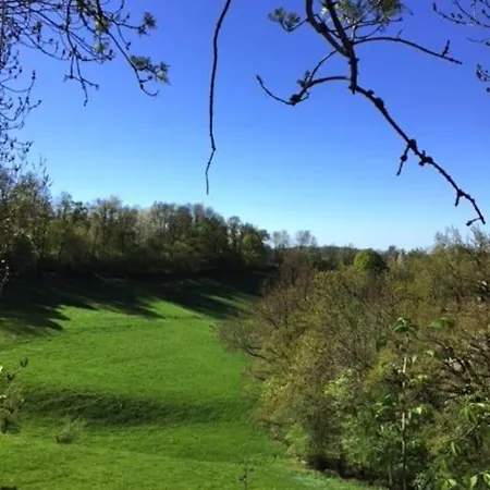 Havre De Paix Renove Avec Amour, Espace Yoga . Jou-sous-Monjou